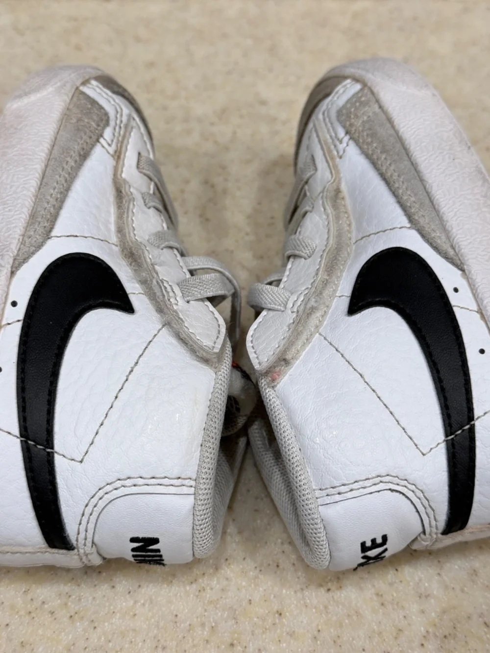 Nike uppers toe